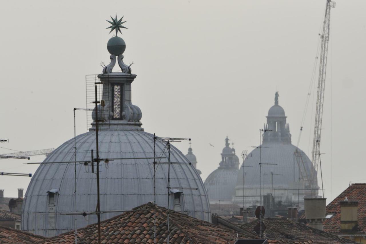 Отель Nel Cuore Di Venezia Экстерьер фото